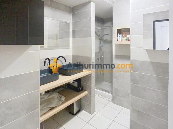 Vente                                                      Villa
                        
                     9 pièces                      190 m2                     à Perpignan