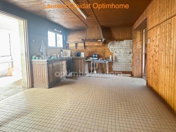 MAISON INDIVIDUELLE D'ENVIRON 171 M² – COMMODITÉS DE PLAIN-PIED – POTENTIEL DE 4 À 5 CHAMBRES – JARDIN
