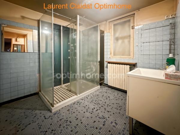 MAISON INDIVIDUELLE D'ENVIRON 171 M² – COMMODITÉS DE PLAIN-PIED – POTENTIEL DE 4 À 5 CHAMBRES – JARDIN