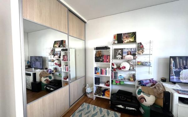 Appartement à vendre    4 pièces • 102 m2 Châtillon