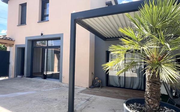 Appartement à vendre    4 pièces • 102 m2 Châtillon