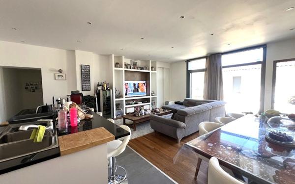 Appartement à vendre    4 pièces • 102 m2 Châtillon