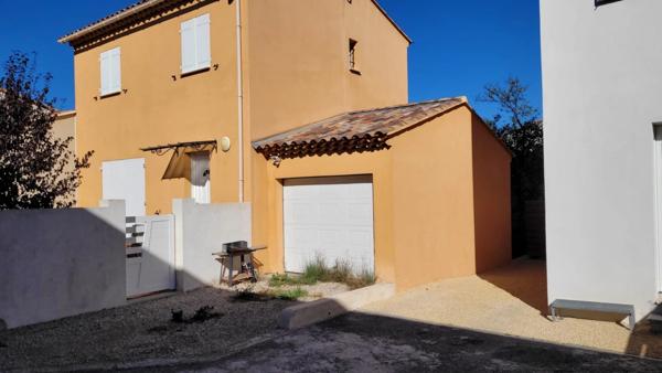 Maison à louer 3 pièces CADENET (84)