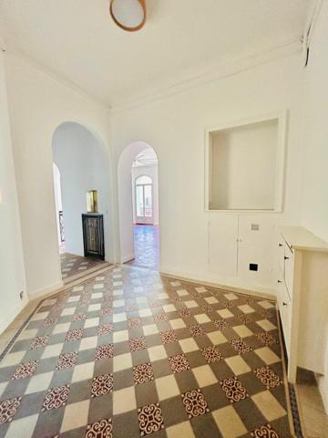 Appartement à louer    4 pièces • 131,51 m2 Nice