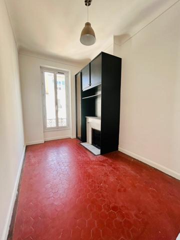 Appartement à louer    4 pièces • 131,51 m2 Nice