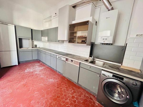 Appartement à louer    4 pièces • 131,51 m2 Nice