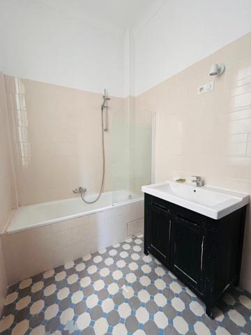 Appartement à louer    4 pièces • 131,51 m2 Nice