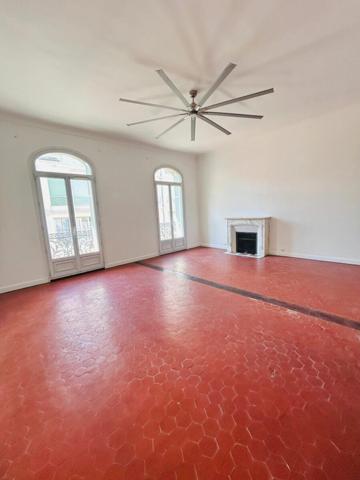 Appartement à louer    4 pièces • 131,51 m2 Nice