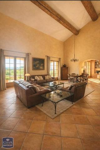 Maison à vendre 9 pièces 167m² Rochefort-du-Gard (30650)