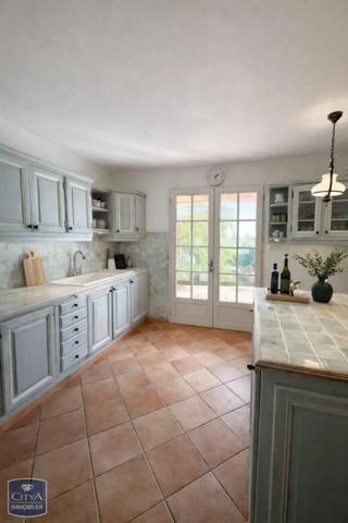 Maison à vendre 9 pièces 167m² Rochefort-du-Gard (30650)