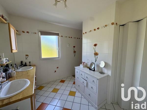 Maison à vendre 4 pièces 120 m² Azay-sur-Thouet