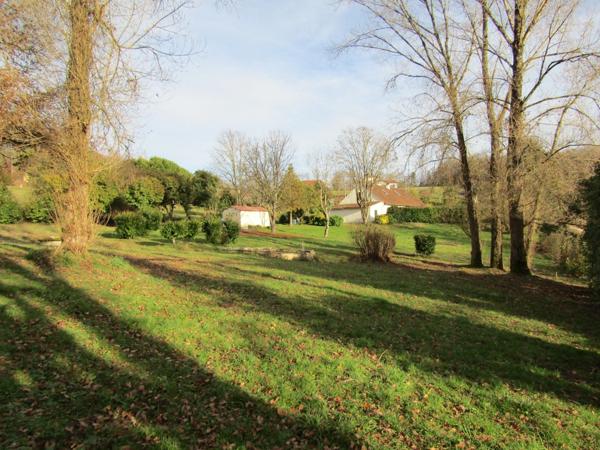 Très belle maison, 4 chambres, piscine, terrain 5600m²