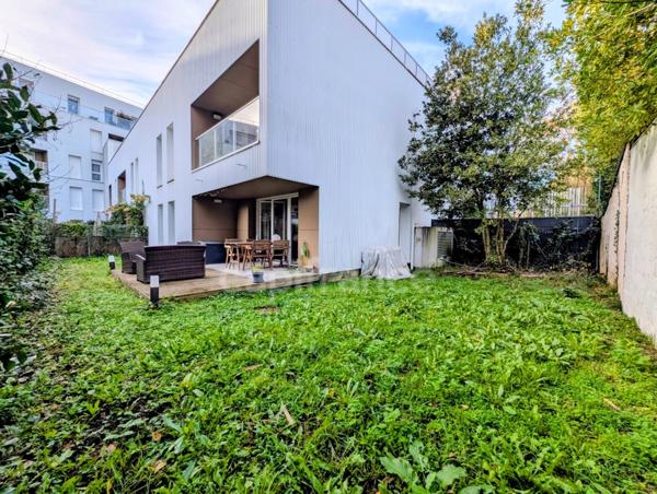 Appartement à vendre 3 pièces BORDEAUX (33) - T3 avec jardin, terrasse, parking et cave