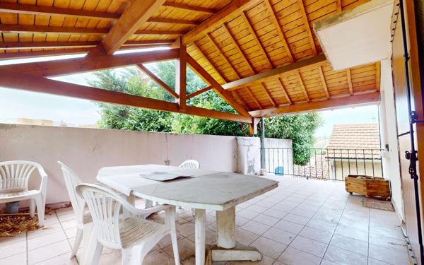 Maison à vendre    5 pièces • 138 m2 Sathonay-Camp