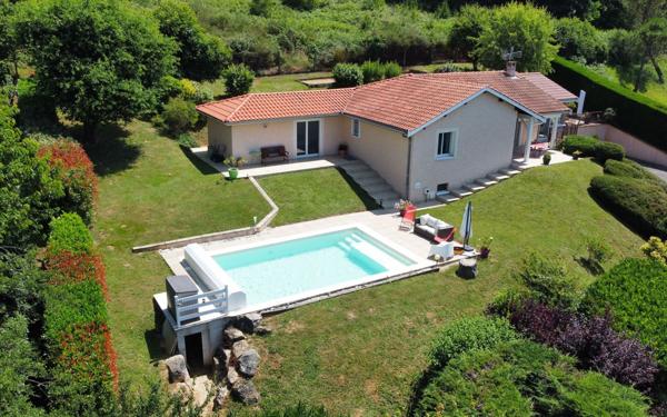 Maison à vendre    5 pièces • 150,34 m2 Saint-Didier-de-Formans