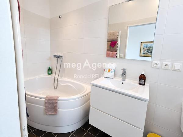 Maison à OLONNE-SUR-MER, 85340 - 7 pièces 165m²