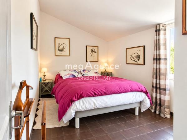 Maison à OLONNE-SUR-MER, 85340 - 7 pièces 165m²