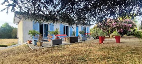 Maison 161 250 € Saint-Aigulin 5 p 140 m² DPE D