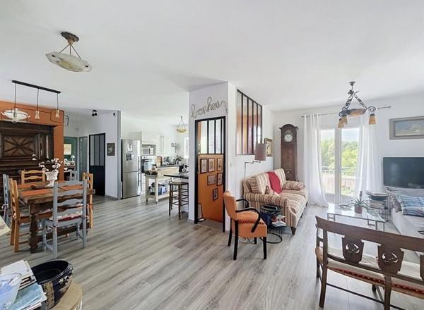 Maison 161 250 € Saint-Aigulin 5 p 140 m² DPE D