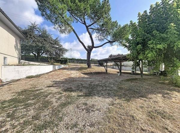 Maison 161 250 € Saint-Aigulin 5 p 140 m² DPE D