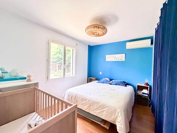 PESSAC-HAUT-LEVEQUE - Maison  100m2 - Plain-pied - 3 chambres - Parcelle 653m2
