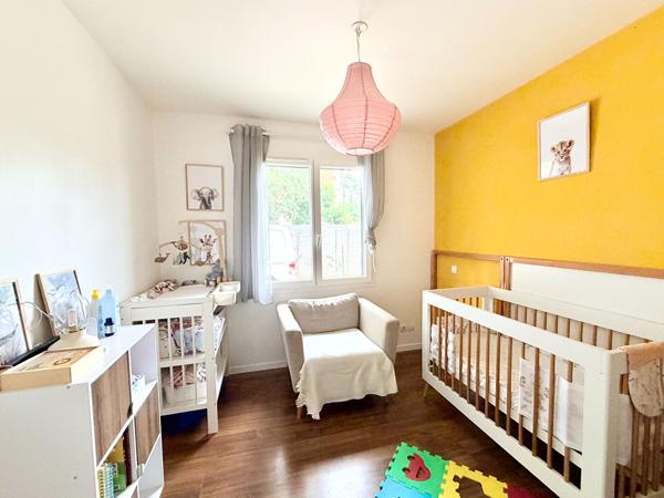 PESSAC-HAUT-LEVEQUE - Maison  100m2 - Plain-pied - 3 chambres - Parcelle 653m2
