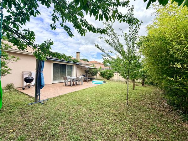 PESSAC-HAUT-LEVEQUE - Maison  100m2 - Plain-pied - 3 chambres - Parcelle 653m2