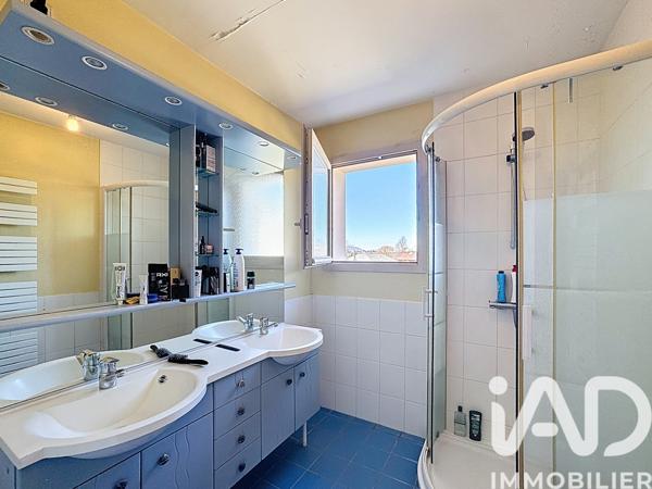 Maison à vendre 6 pièces 152,92 m² Viuz-en-Sallaz