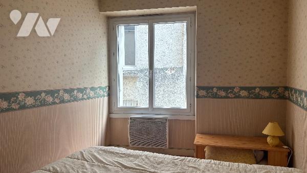 MAISON 100m² + LOCAL COMMERCIAL / MONTJEAN-SUR-LOIRE