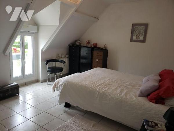 À Vendre, Superbe Maison Familiale à Villefranche-sur-Cher (41), située dans un quartier réside...