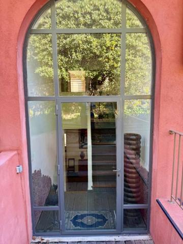 Villa d'architecte T6 de 180 m2 sur 1100 m² avec piscine et garage