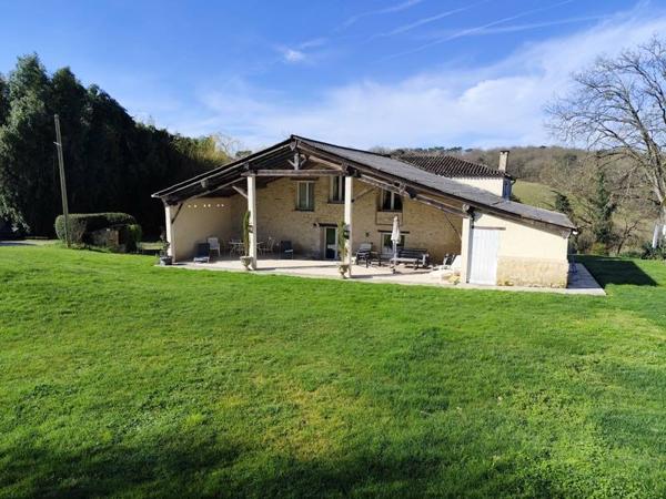 Maison à vendre |  Caubon-Saint-Sauveur |  8 pièces | 258 m²
