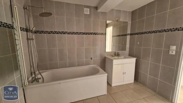 Appartement à louer 5 pièces 98.79m²