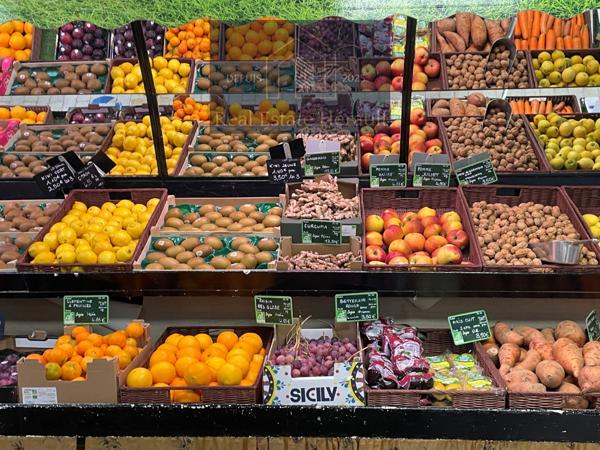 Prades-le-Lez (34730) À VENDRE : Primeur Fruits/Légumes Epicerie Alimentation générale Superette Cave à vins Superette Traiteur From