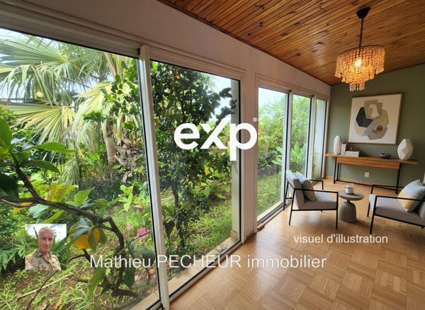 Villa F7 (5 chambres) sur une parcelle de 3200m2