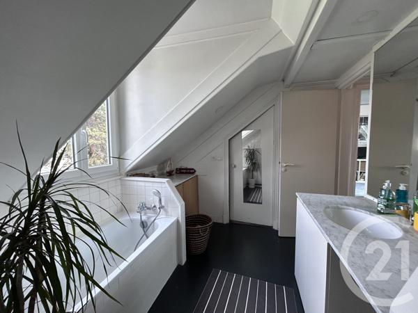 Maison à vendre  8 pièces - 181,14 m2 LA VARENNE ST HILAIRE - 94