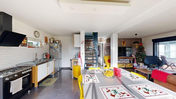 Maison 4 chambres 172m² avec garage et dépendance