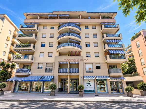 Appartement à MENTON (06500)