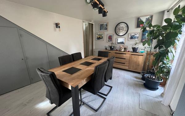 Maison à vendre    6 pièces •  Étréchy