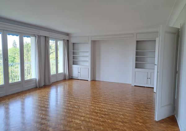 APPARTEMENT T5 / REF : 61087