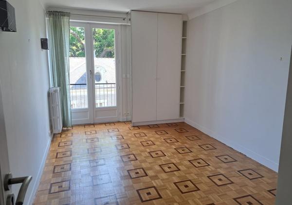 APPARTEMENT T5 / REF : 61087