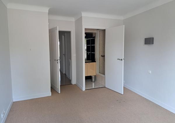 APPARTEMENT T5 / REF : 61087