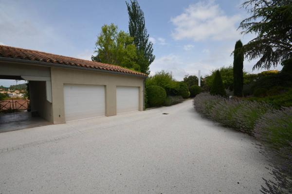 Maison à vendre 9 pièces de 448 m²