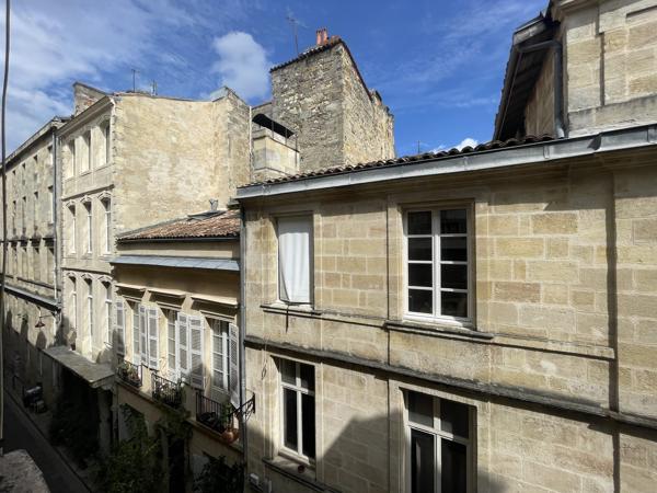 A Rafraichir - T2/T3 en Pierre