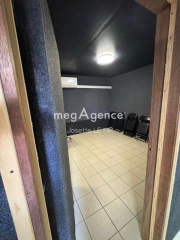 Local Commercial à CAYENNE, 97300 - 2 pièces 58m²
