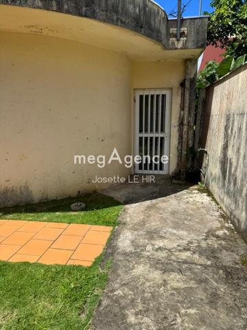 Local Commercial à CAYENNE, 97300 - 2 pièces 58m²