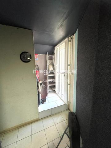 Local Commercial à CAYENNE, 97300 - 2 pièces 58m²
