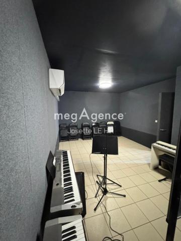 Local Commercial à CAYENNE, 97300 - 2 pièces 58m²