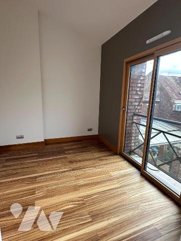 CROIX. T3 LUMINEUX EN DERNIER ETAGE