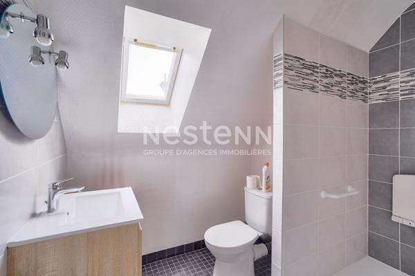 Maison sur sous sol proche du centre sur terrain de 1000 m² constructible